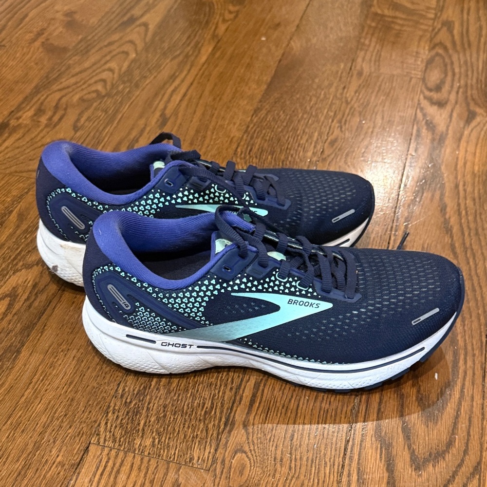 Brooks Women's Athletic Shoes - Navy and Aqua
